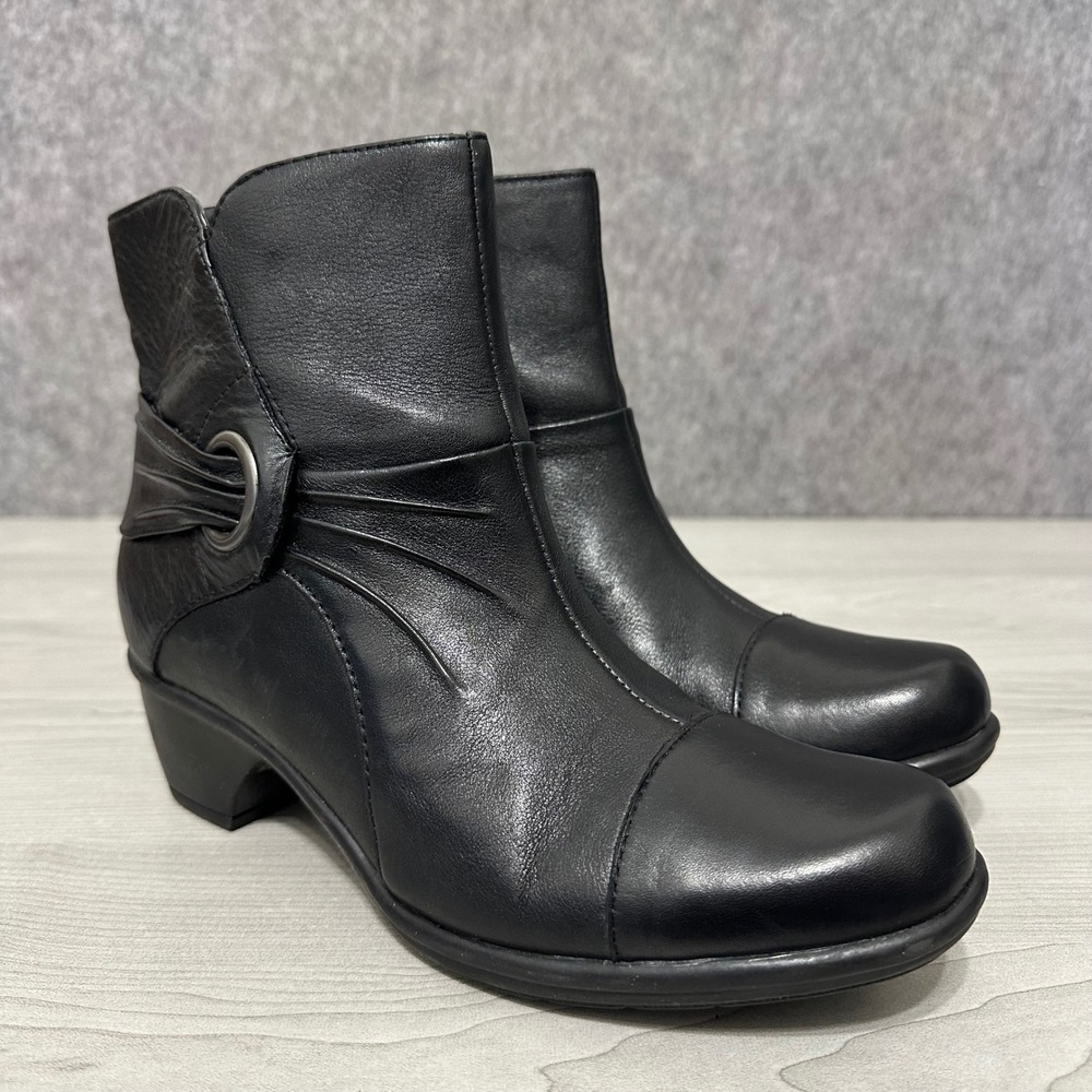 Clarks Bendables Ankle Boots Womens 8 Black Leather Side Zip Buckle Accent Heels